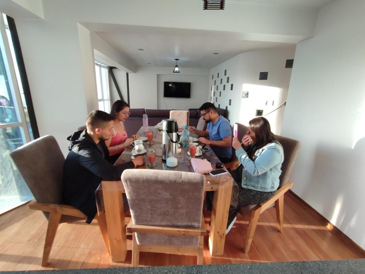 Linda House * Cuzco